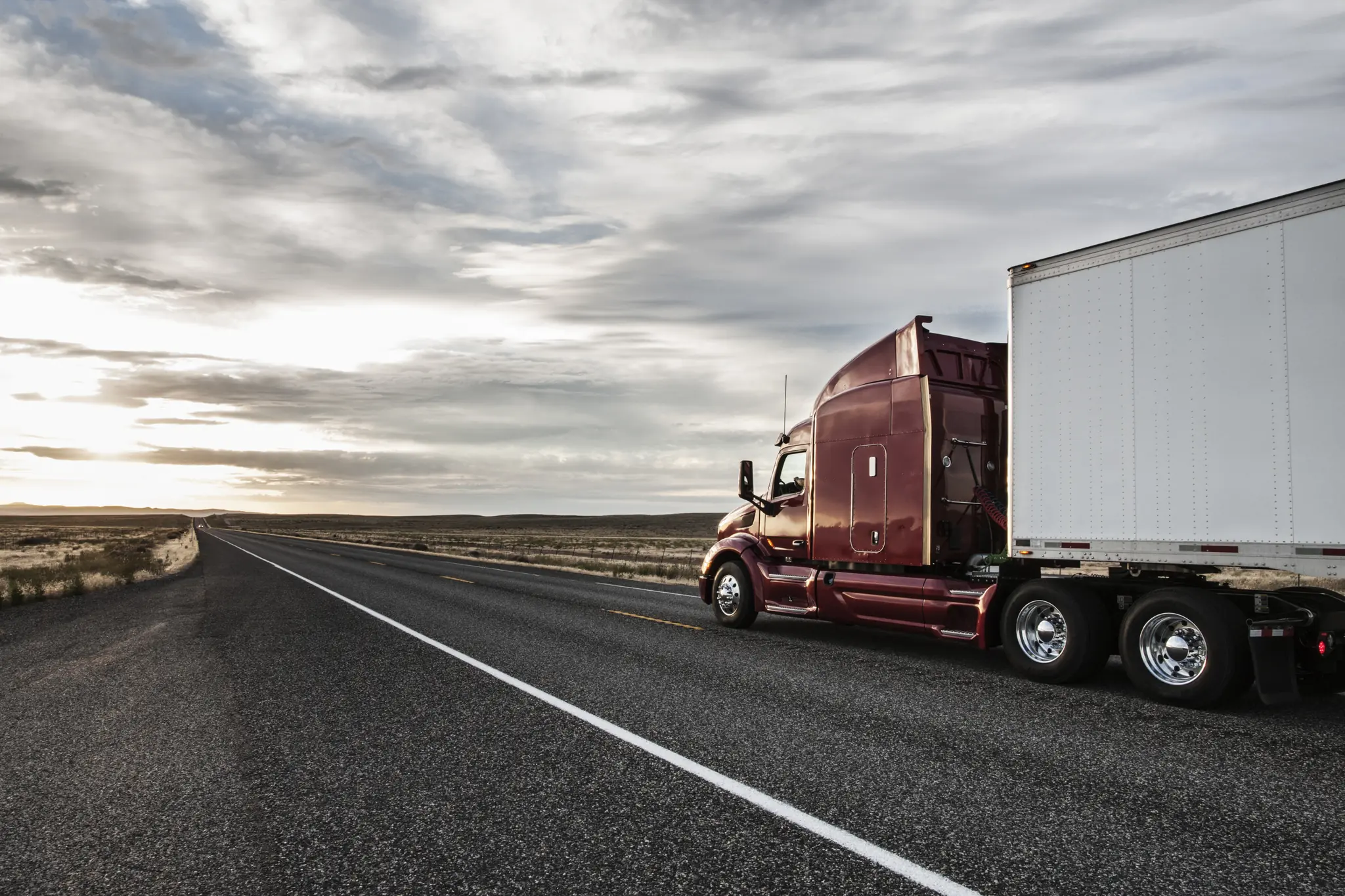 Navigating Risks on the Road - Insurance Tips for Ontario Trucking and Logistics Companies